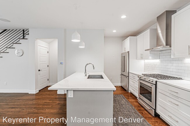 Building Photo - 3 br, 4 bath House - 415 Harrison St
