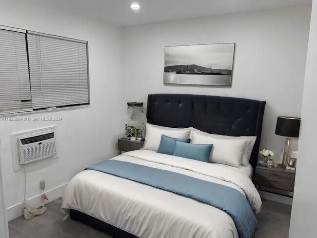 Foto del edificio - 105 NW 14th Way