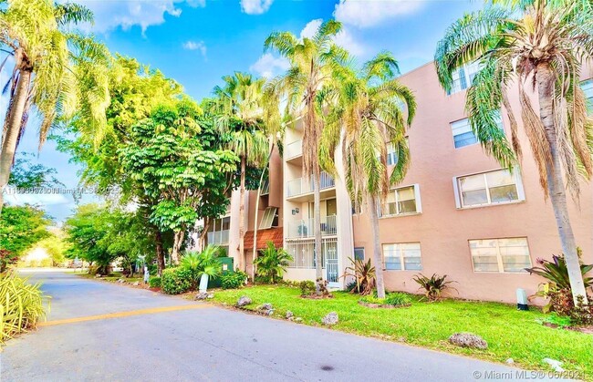 Foto del edificio - 8501 NW 8th St