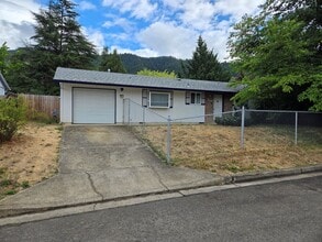 Building Photo - 310 Donald Terrace