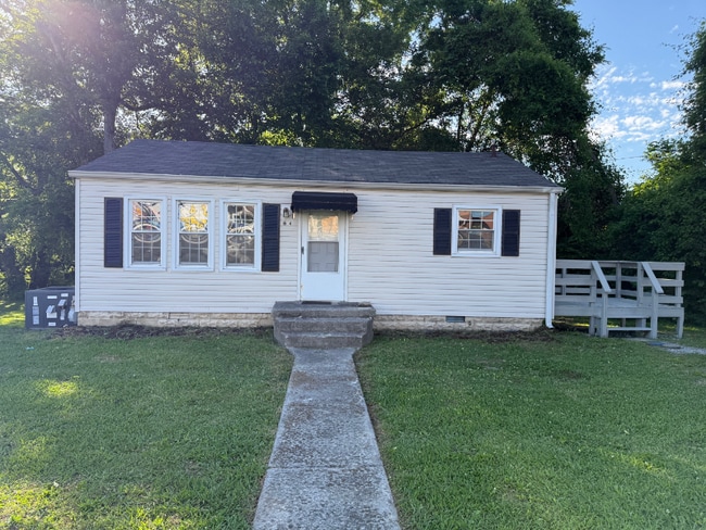 Foto del edificio - 624 Hartsville Pike