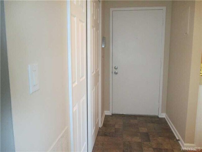 Foto del edificio - 24 Coolbrook Ct