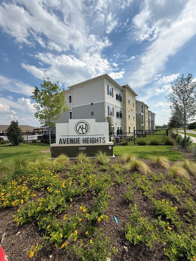 Foto principal - Avenue Heights