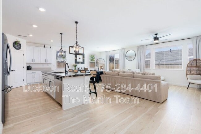 Building Photo - 3701 Early Dawn Dr