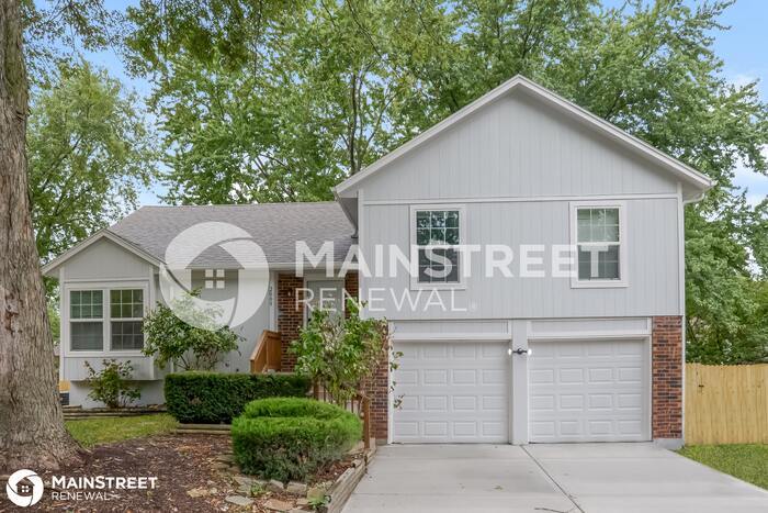 Primary Photo - 2009 S KENWOOD ST, OLATHE, KS 66062