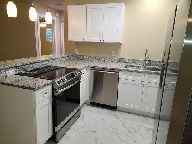 Building Photo - 4491 SE Roaring Brook Way
