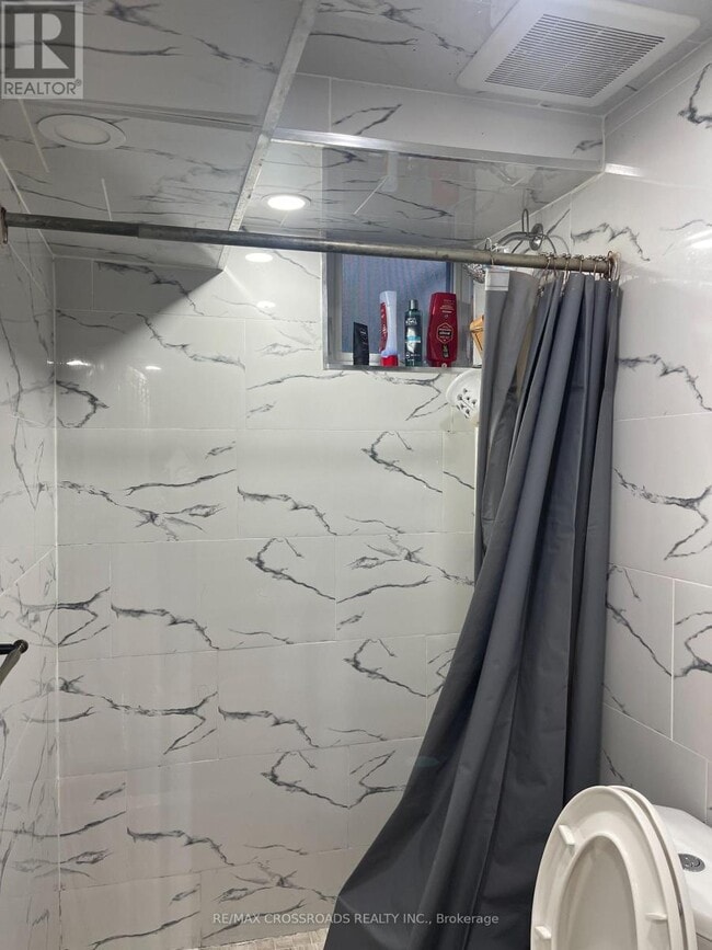 Building Photo - 56 Harris Park Dr