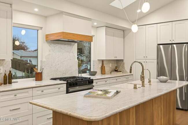 Foto del edificio - 734 Calle Margarita