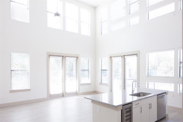 Foto del edificio - 2100 Moser Ave