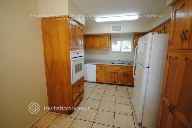 Foto del edificio - 6012 W Medlock Dr