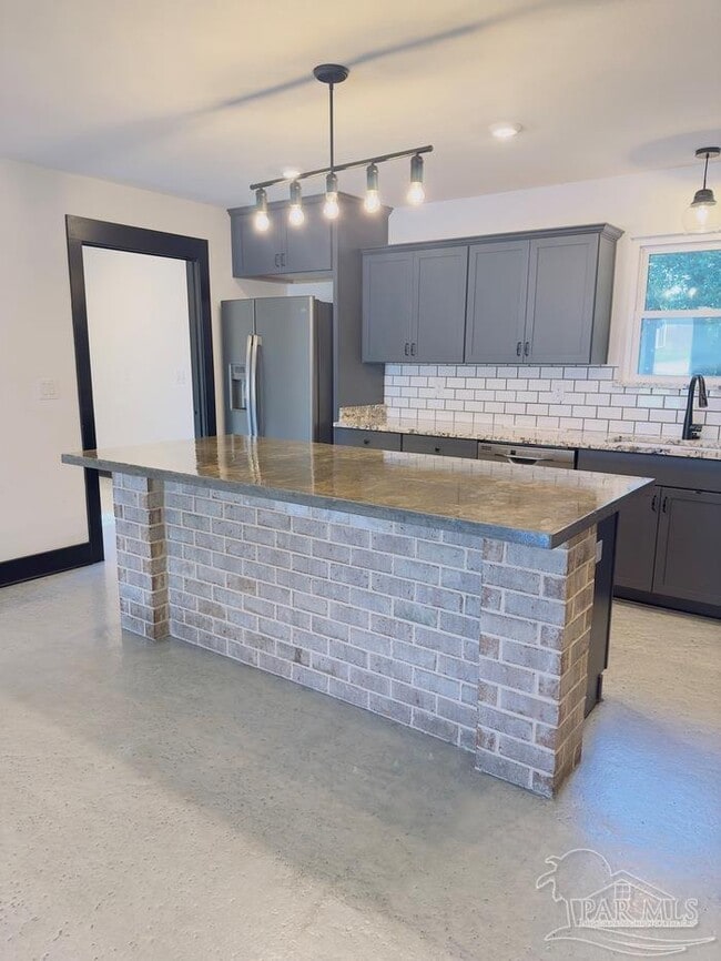 Foto del edificio - 6408 Sarasota St