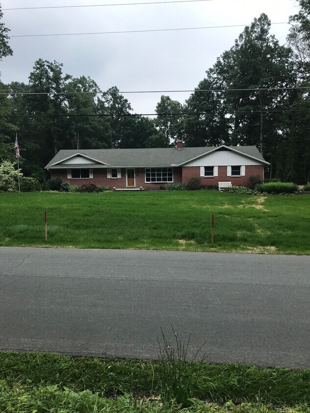 1507 Armacost Rd, Parkton, MD 21120 House Rental in Parkton, MD