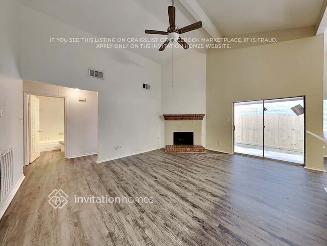 Building Photo - 2131 Goldspring Ln