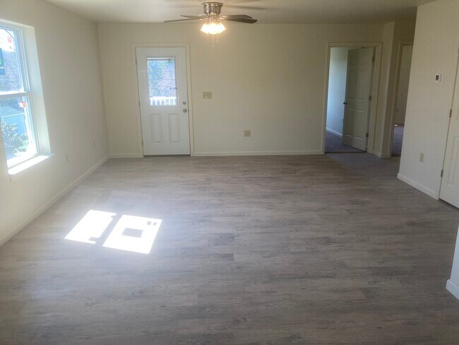 Foto del edificio - 151 Franklin St