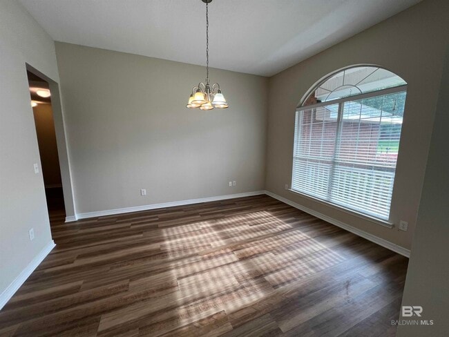 Foto del edificio - 27733 Bay Branch Dr