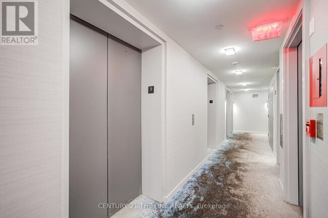 Photo du bâtiment - 42 Charles St E