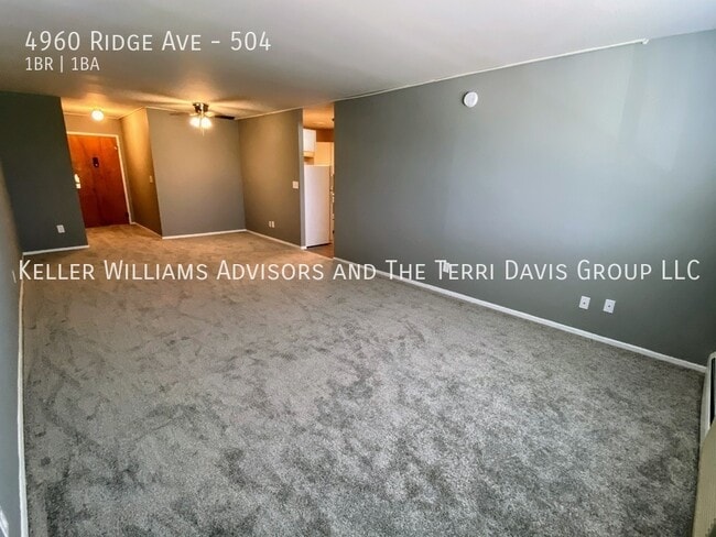 Building Photo - 4960 Ridge Ave