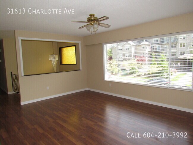 Photo du bâtiment - 5 Bedroom Home next to Fishtrap Creek!