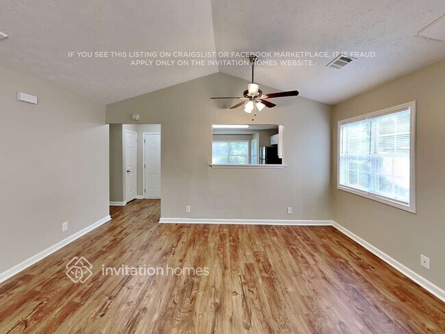 Foto del edificio - 4740 Bryant Rd