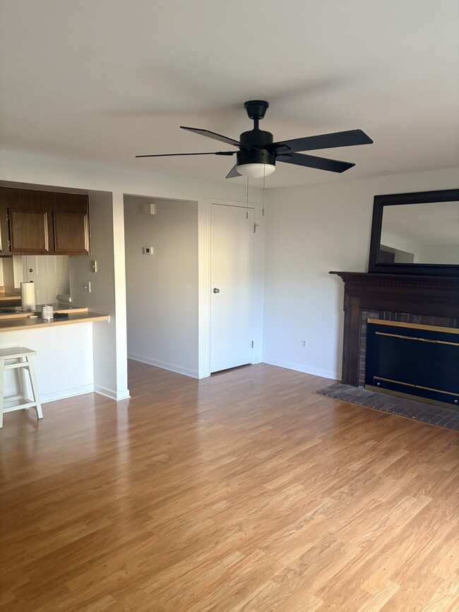 Building Photo - 9602 E Idlewood Dr