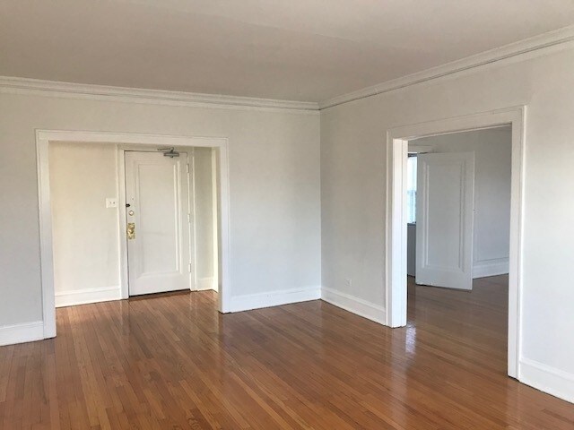 Foto del edificio - 534 Hinman Ave