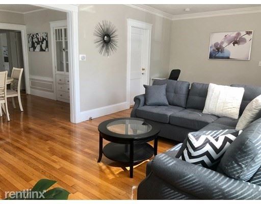 Building Photo - 2 br, 1 bath Condo - 15 Laurel Rd, 1 Unit 1