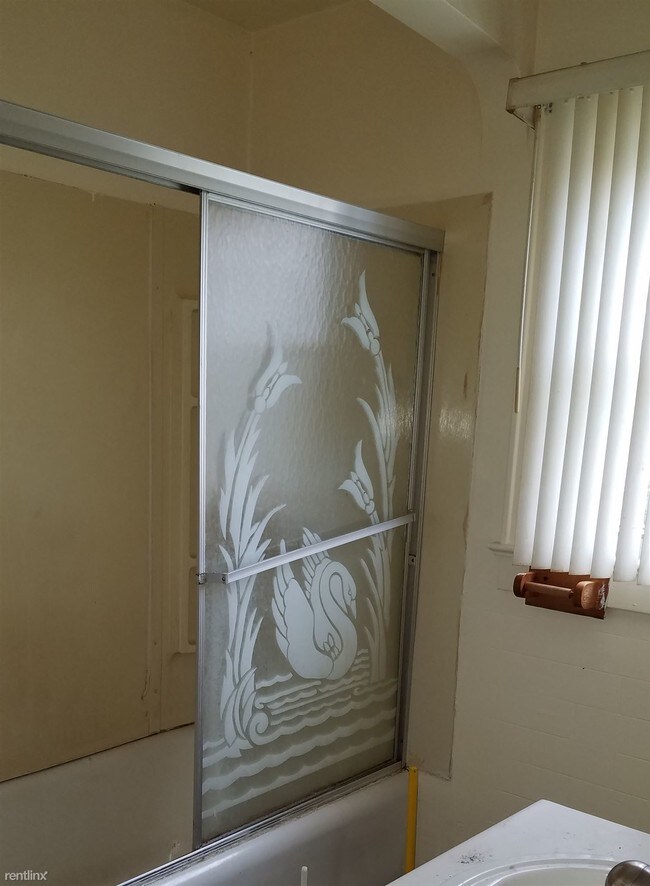 Foto del edificio - 3 br, 1 bath House - 126 E Genesee St