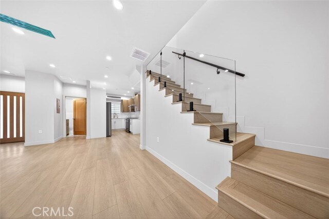 Foto del edificio - 8334 Calvin Ave