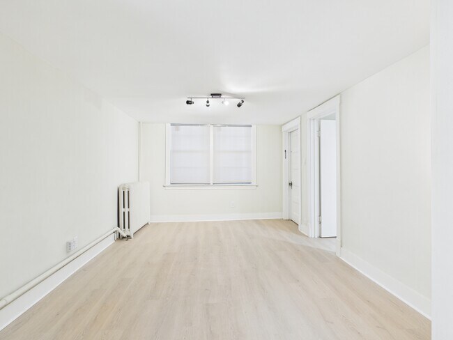 Foto del edificio - 1541 W Barry Ave