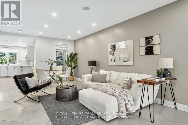 Building Photo - 16 First Ave