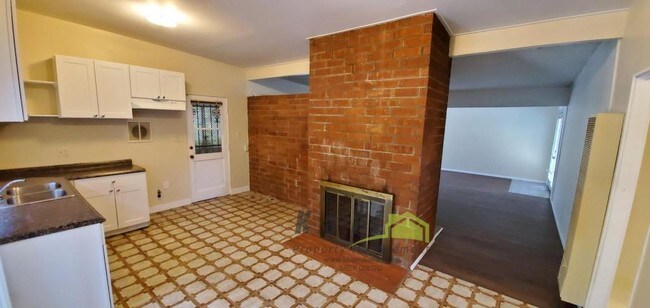 Foto del edificio - 941 Cuyamaca Ave