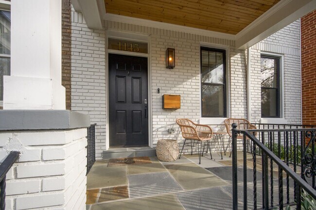 Building Photo - FURNISHED style in NoMA with Garage Parking