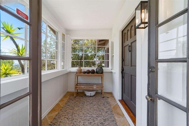 Building Photo - Beautiful Lincoln Heights Retreat W/ Chef’s Kitchen & Expansive Deck