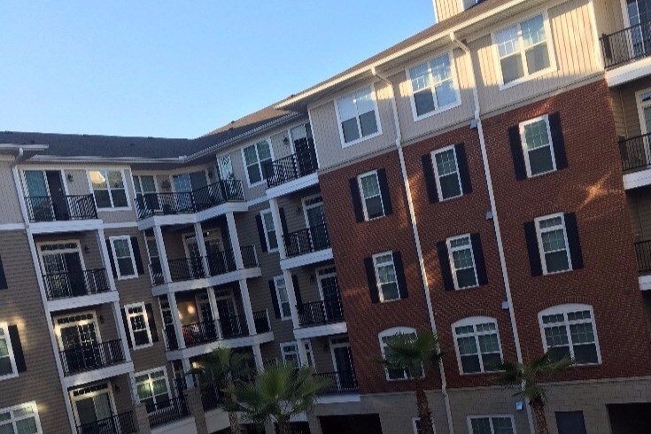 hermosas vistas al patio - 4200 E Fletcher Ave