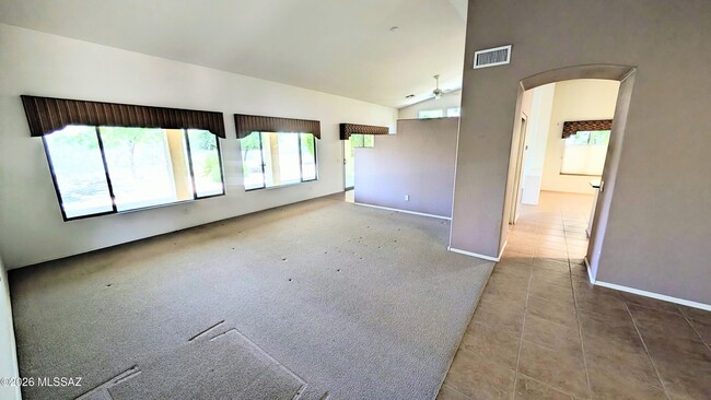 Building Photo - 39544 S Winding Trail Dr