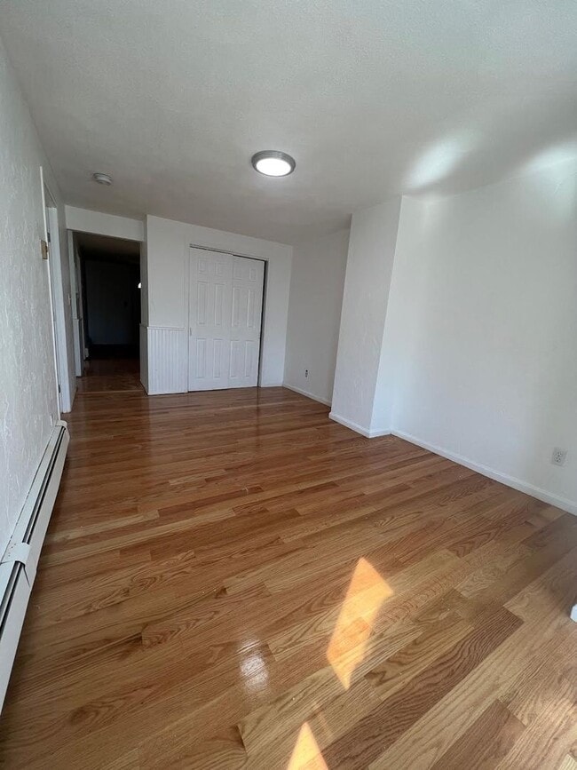 Photo - 230 Lexington St Apartment