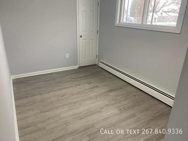 Building Photo - 18 Armor Ct