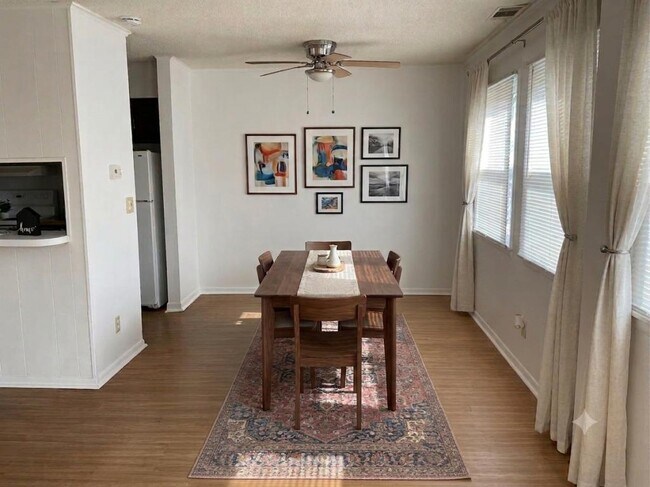 Foto del edificio - 930 Briar Manor