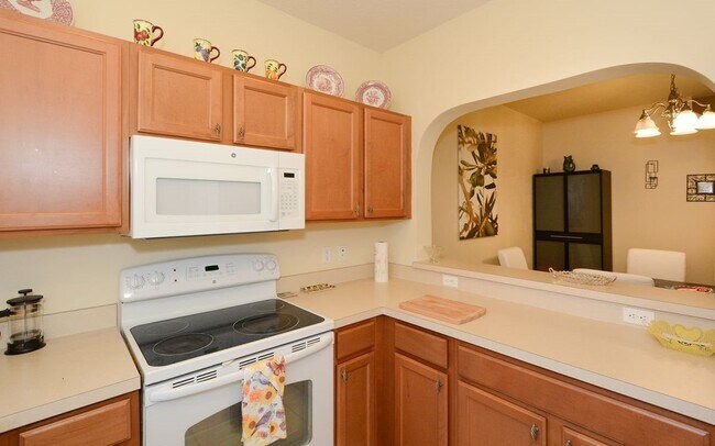 Foto del edificio - Lakeside Village Townhouse 2 Bedroom  2.5 Bath Available for Short-Term Rental