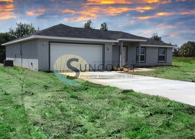 Building Photo - Luxurious Living: Unveiling the Jewel of S...
