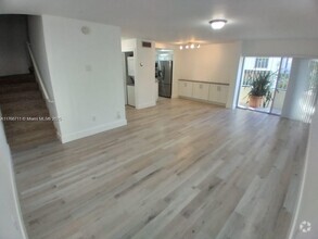 Building Photo - 5838 SW 74th Terrace