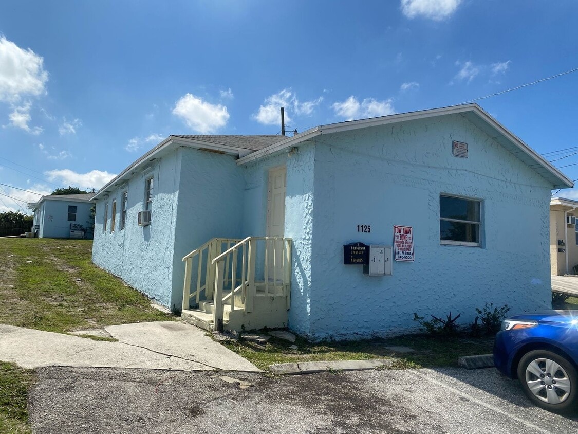 Photo - 1125 W 28th Street Riviera Beach FL 33404