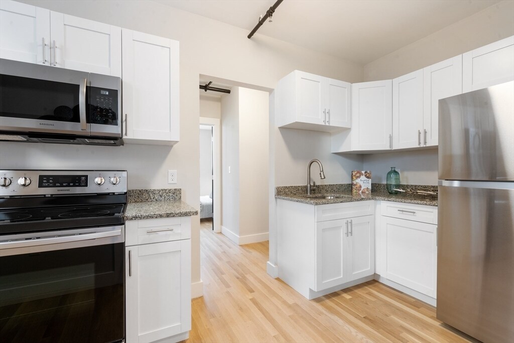Foto principal - 40 Butler Rd