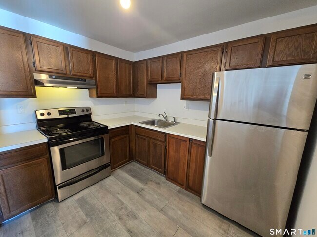 Foto del edificio - 1205 Cromwell Hills Dr