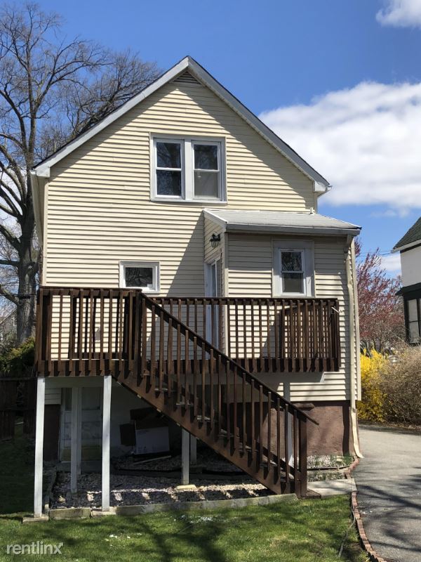 Foto del edificio - 3 br, 2 bath House - 51 Van Pelt Pl