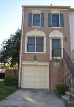 Building Photo - 3001 Colonial Springs Ct