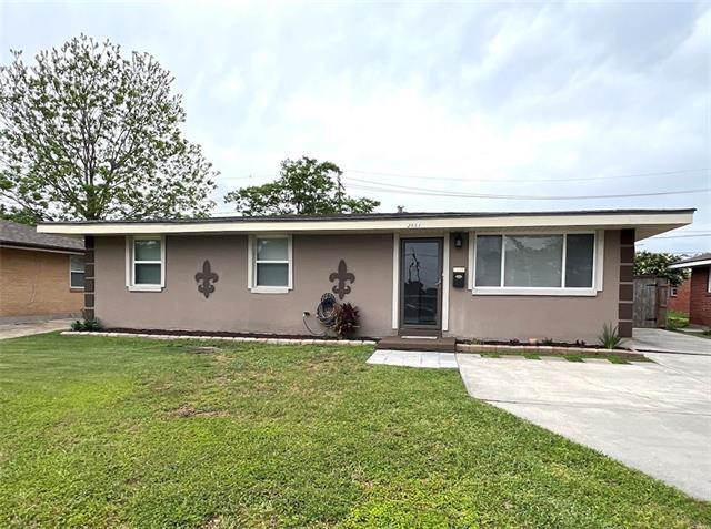 Primary Photo - 2551 Roosevelt Blvd