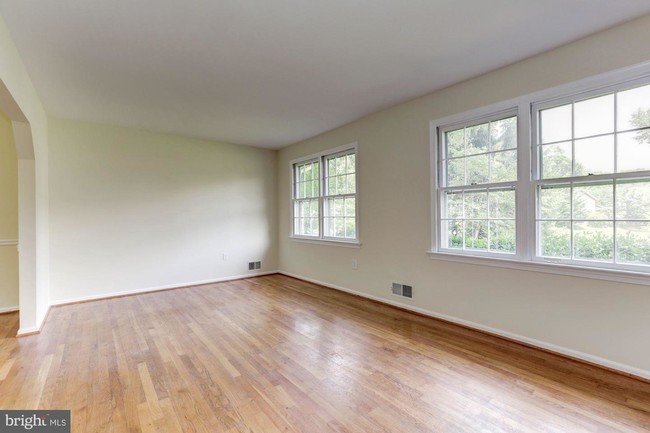 Building Photo - 7008 Wick Ln