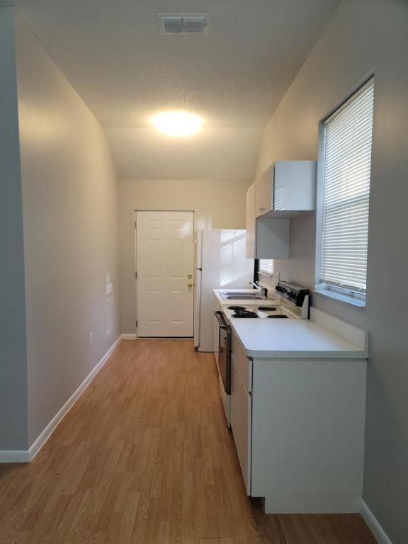 Foto del edificio - 238 N Lemon Ave