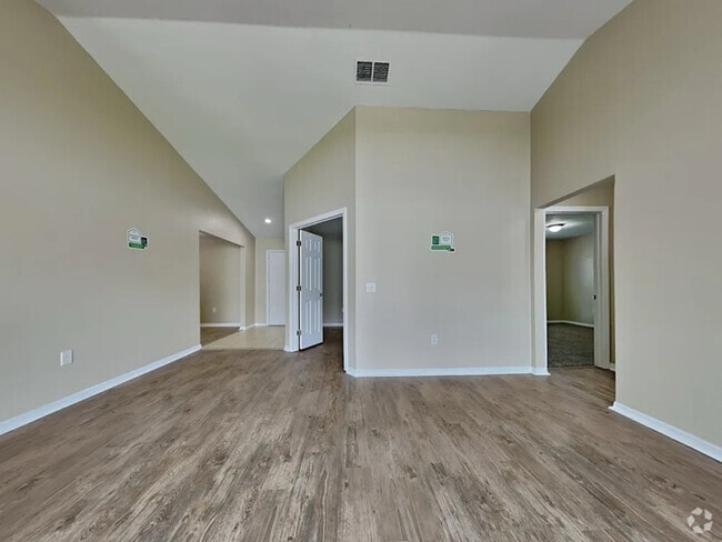 Building Photo - 3204 Thoroughbred Loop N
